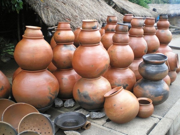 Pottery was practised extensively at Great Zimbabwe. Image credit ghananation.com